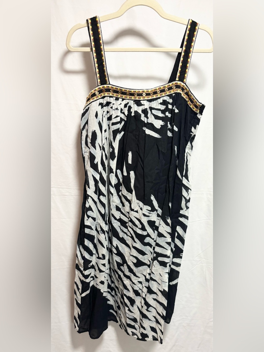DKNY Black and White Printed sundress with embroidered Neckline
